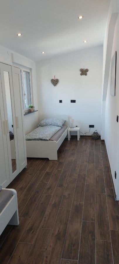 Grosse Tolle 4 Zimmer Ferienwohnung Im Herzen Des Odenwaldes Mörlenbach Eksteriør billede